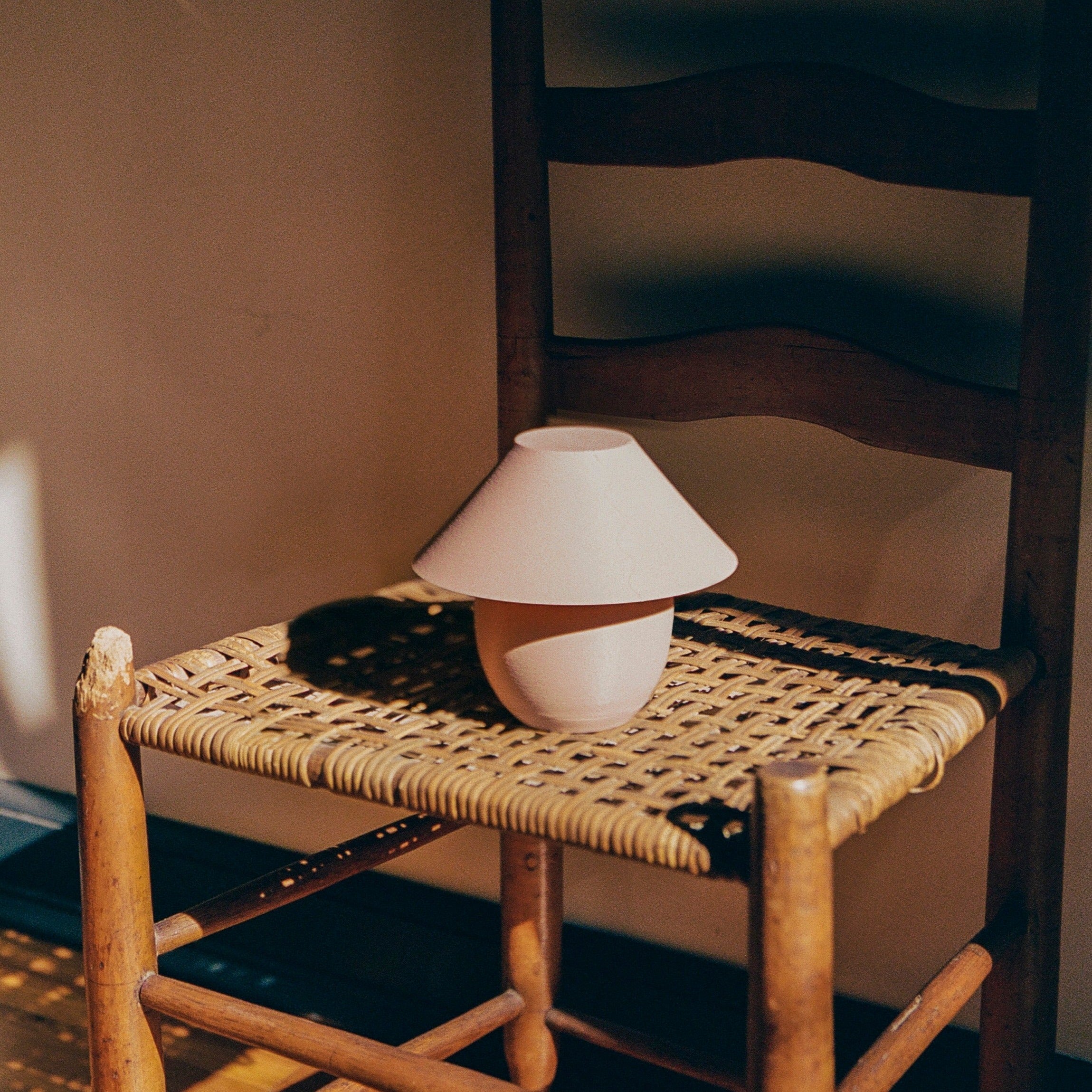 The Scoop Table Lamp