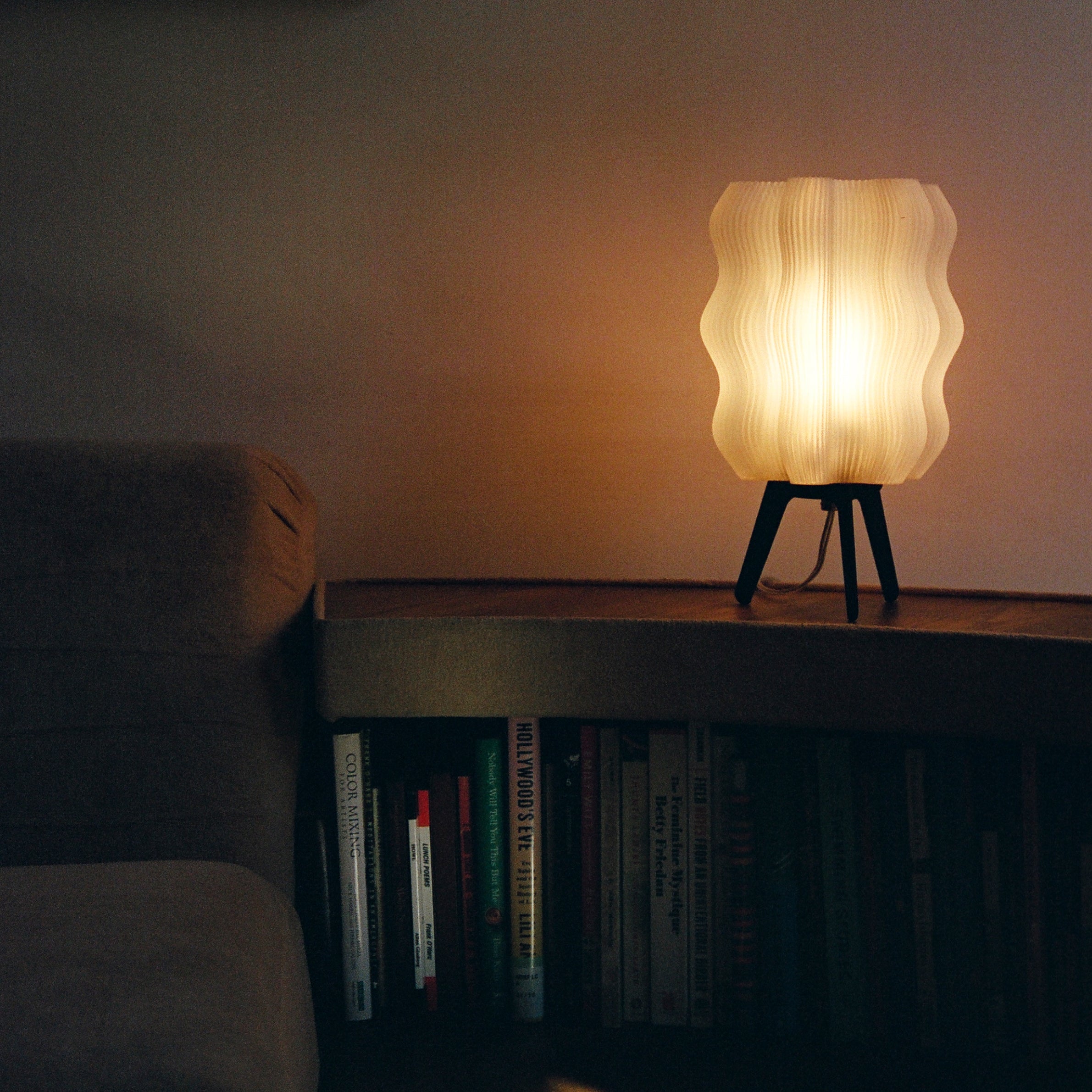 Wavy Table Lamp